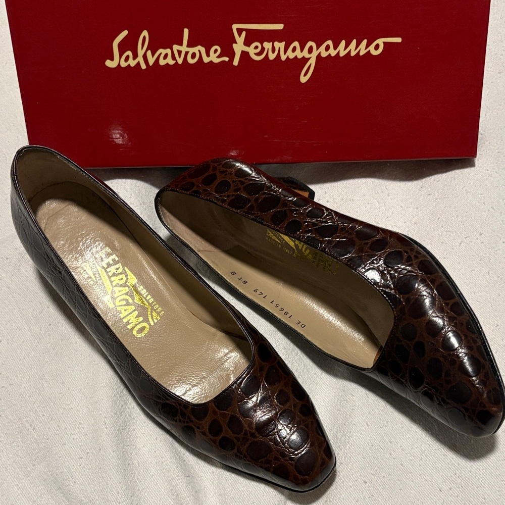 FERRAGAMO croc embossed low heels